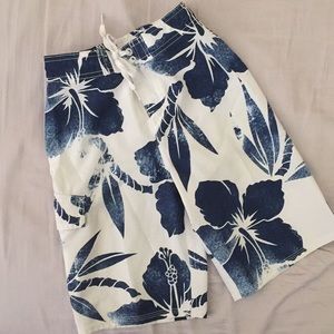 Boys Quiksilver boardshorts